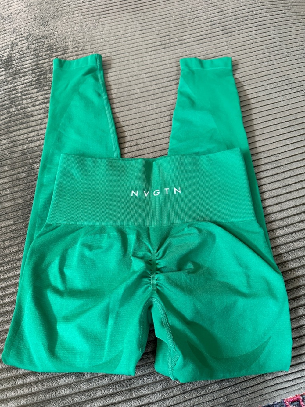 NVGTN Bright Green athletic legging